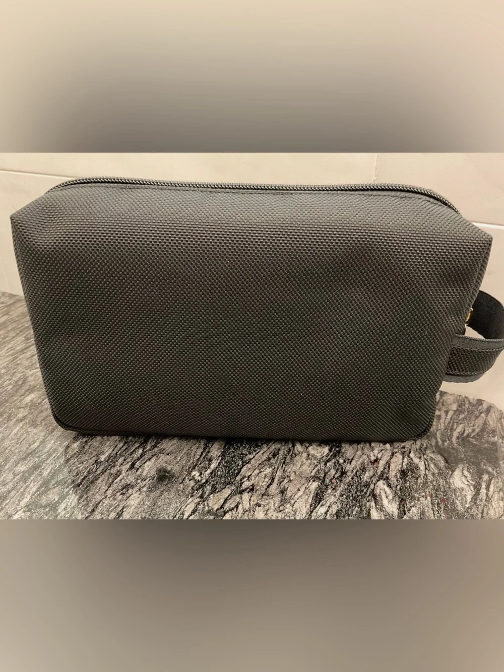 NEW TUMI Ballistic Nylon Zippered Medium Kit - Pouch Cosmetic Bag BLACK w/ GOLD